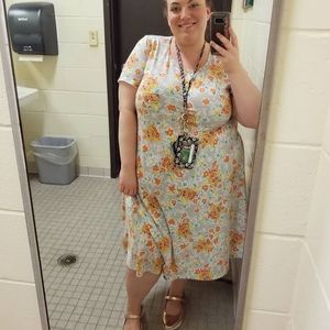 Lularoe Miss Piggy dress disney Muppets